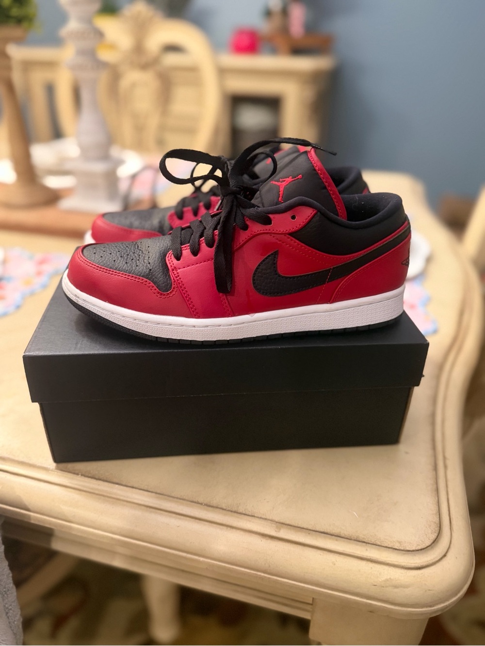 Nike Air Jordan 1 Low - Red, Black & White